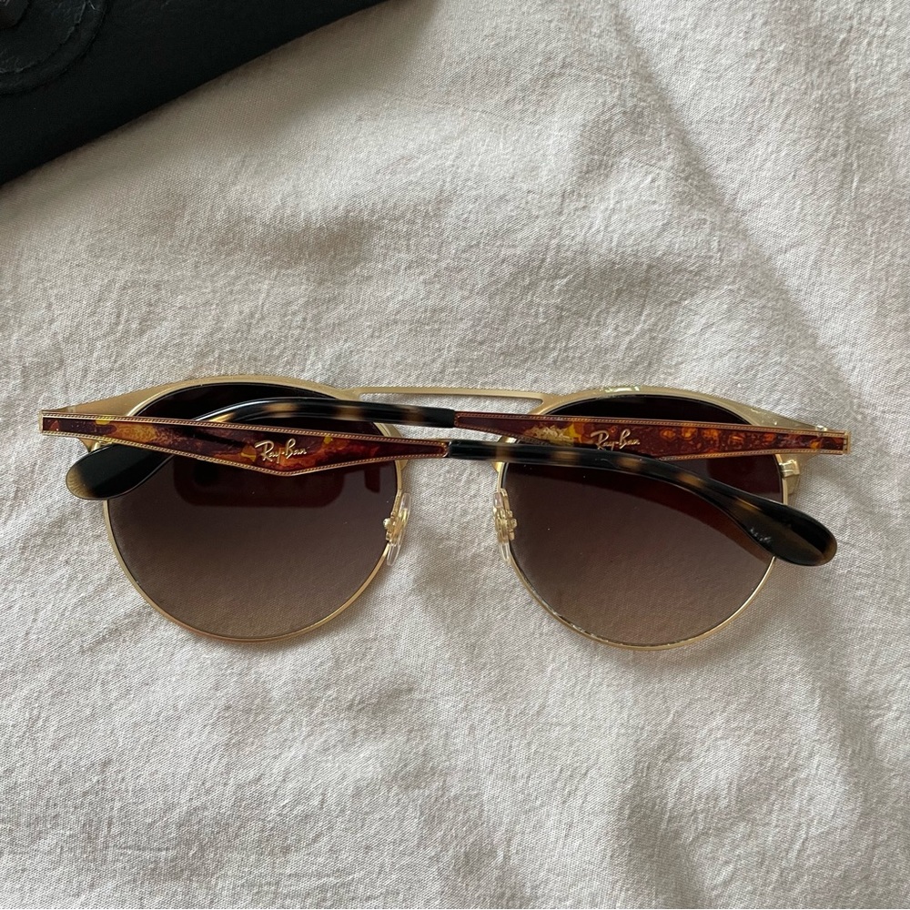 RayBans with Case - Picture 9 of 11